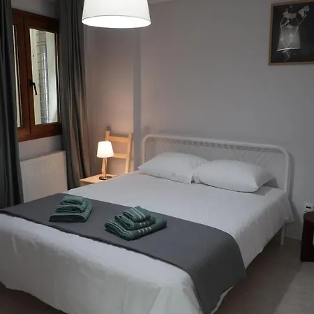 סלוניקי Modern Apartment In Οld Τown מראה חיצוני תמונה