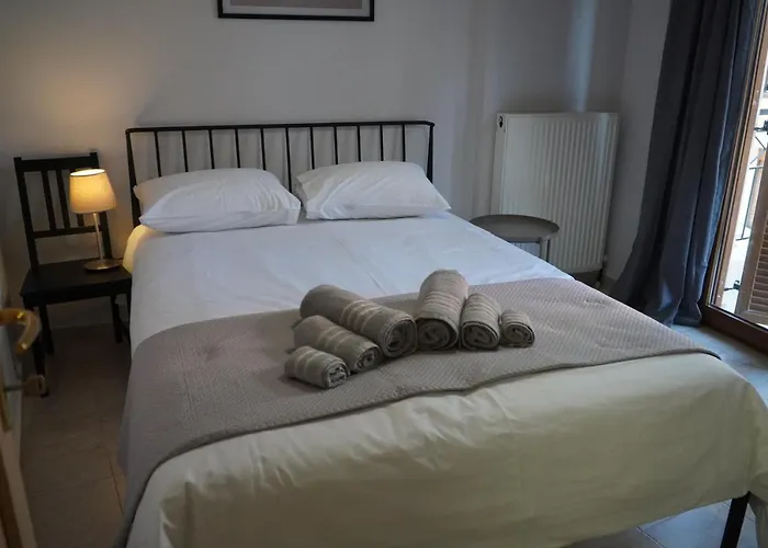 Modern Apartment In Οld Τown